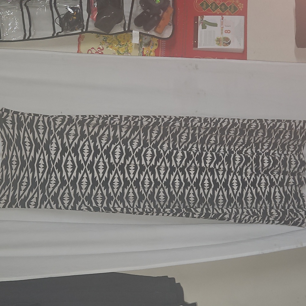 Cantrata Small/medium Skirt Stretchy Black And White